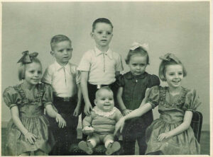 Marny, Henning, Kristian, Grethe, Else, og Eigil 11/3-1953