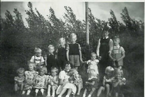 Familie komsammen Bl.a. Else, Marny, Grethe, Mary fra Sinding